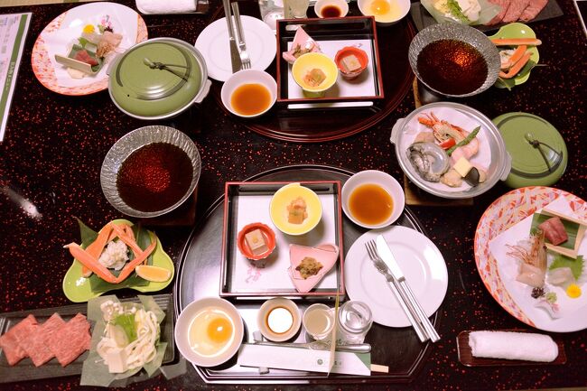 夕食は部屋食でした。<br />部屋付き担当の女性、若いし元気がいいし、よく気が付くし、<br />飛鳥さん 有り難うございました。