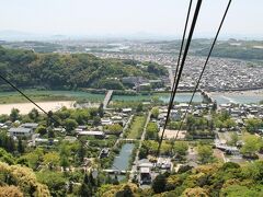 ロープウェイからの岩国の眺望に満足。