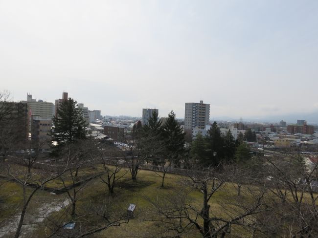 本丸からは盛岡市街も見渡せます。