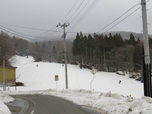 蔵王はスキー場でも有名です。<br />また、お釜や、冬は樹氷でも有名です。<br />訪問時期がもう少し早ければ樹氷見れたんだけどな…。