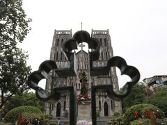 暇つぶしに寄り道したけど、中に入れない時間だった・・ 