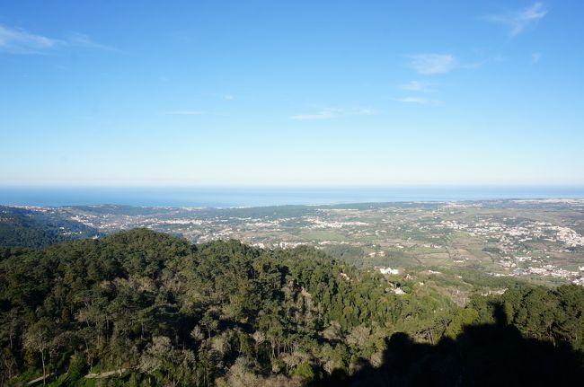 宮殿は高台にあるので、遠くまでよく見えます。奥には大西洋が。