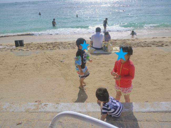私はシンちゃんを抱えて、セリさんとお話させていただきました<br /><br /><br />その間　長男は待ちに待った水遊び<br /><br /><br />娘も一緒に遊んで待っててくれました