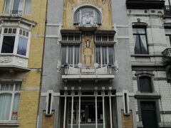 Maison Cauchie
by Paul Cauchie (1905)

こちら中も見学できます。
www.cauchie.be

Open every first weekend of the month: 10:00-13:00 and 14:00, 17:30