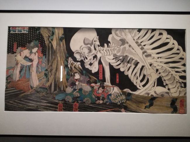 歌川国芳(うたがわくによし)の「相馬の古内裏(そうまのふるだいり)」。<br /> 200年ほど前に描かれた作品とは思えない浮世絵で、現代の私たちが見ても斬新さを感じる事が出来ます。