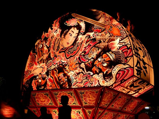 ねぷたとねぶたと立佞武多 青森紀行 その2 弘前ねぷた』弘前(青森県)の
