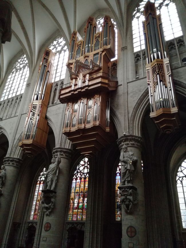 パイプオルガン