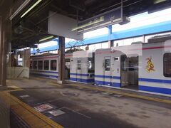 最初の停車駅、十日町駅着。
越後湯沢から３３.５ｋｍを２４分で来た。
車内の客が半分くらい入れ替わる。やや空いたかな。