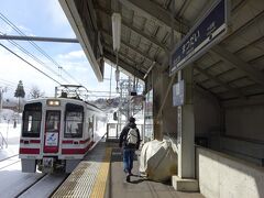 【その２】からのつづき

ほくほく線　まつだい駅に隣接した「まつだい農舞台」のレストランで昼食をとったあと、再びほくほく線に乗って十日町に向かう。