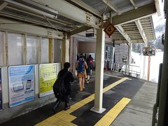 津南駅。津南町の代表駅で、乗降客は多かった。
温泉施設が併設されていて、駅自体は片面ホームの無人駅。