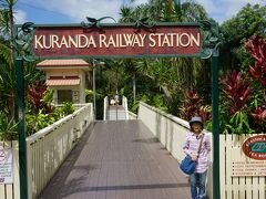 約2時間の鉄道旅
キュランダ駅に着きました
ここからダッシュです
