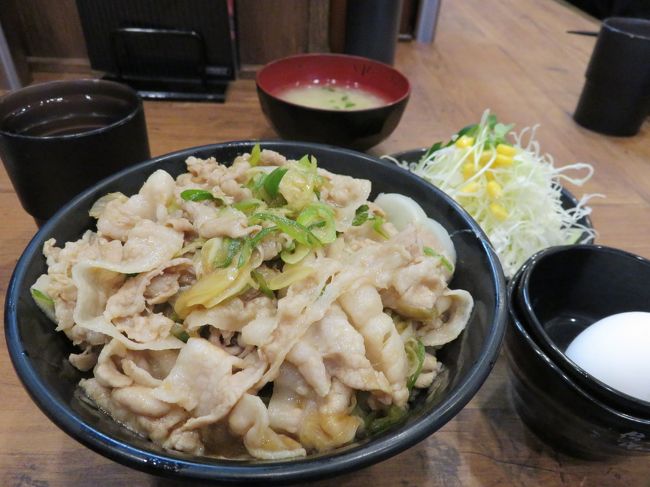 東京に戻って晩ご飯。<br />がっつりいきました(*^^)v