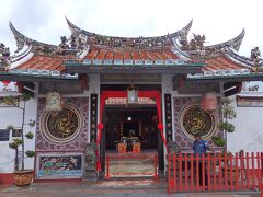 青雲亭寺院

東南アジアのお寺はカラフルですよね。仏教寺院です。