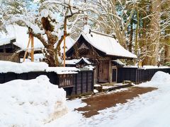 こちらは薬医門で有名な青柳家。素晴らしい門構えがカッコいい！
でも時間の都合からこちらは見学をスキップ。