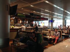 定刻通りフランクフルト空港到着です

2時間ほど時間を潰し、LH1022便でブリュッセルへ向かいます