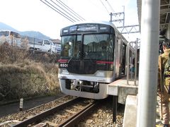 有馬口駅で乗り換え、新しい車両でした。