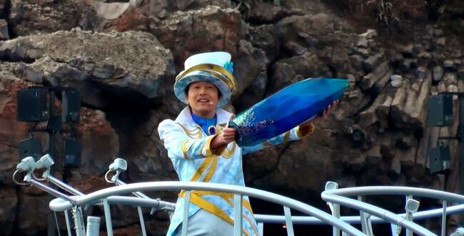 最後にもう一度行ってきた きらめく海へ シャイン オン 東京ディズニーシー15周年 ザ イヤー オブ ウィッシュ グランドフィナーレ へ オ マイ クリスタル でおなじみ大人気のクリスタルブルーが言う やっと会えましたね になるのか 果たして