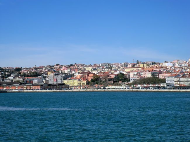 海側からみるリスボンの街並み素敵