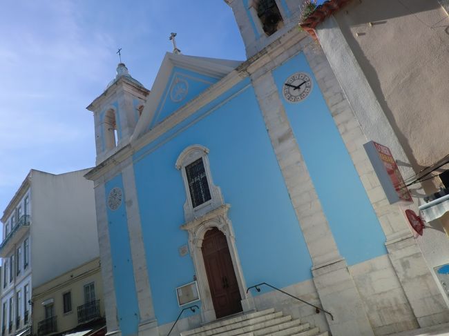 カシーリャス船着き場近くの教会