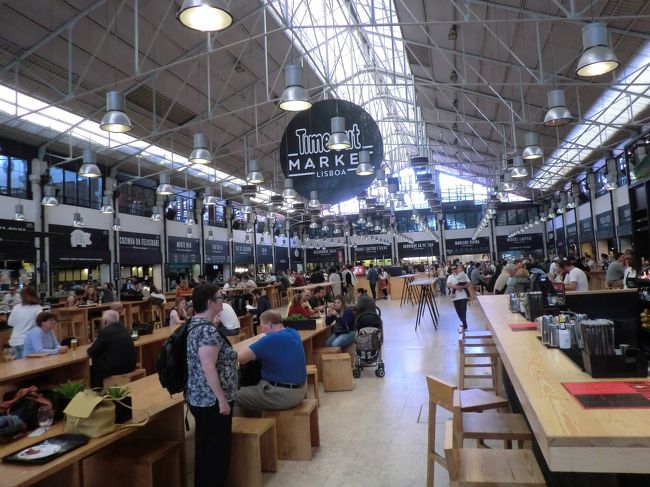 フェリーで戻り、リベイラ市場