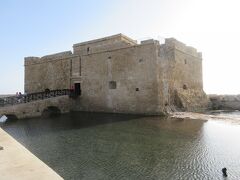 パフォス城は海の中にある小さなお城
