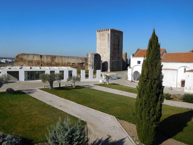 先ほどの、時計のある黄色い塔の上から撮影