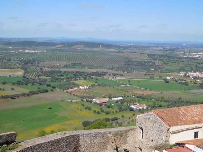 アルケヴァ湖の反対側の景色<br /><br />こちらも綺麗でした。