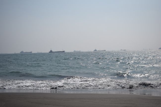 旗津（チージン）に到着。<br />サイクリングロードがあるので、海辺沿いを少し走ります。