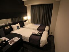 ホテルに戻りお部屋にチェックインしました。
一人ですがTWNの部屋しか空きが無かった為、ベッド2台の部屋に。
