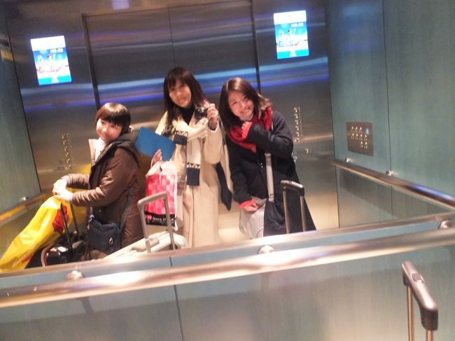 エレベーターはリトルグリンメンがしゃべります。