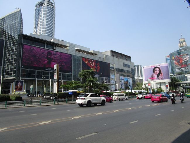 お昼はカオマンガイ