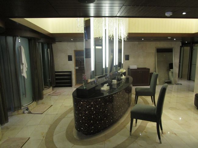 誰もいなかったので身支度を整えて荷物の整理もここでさせてもらった