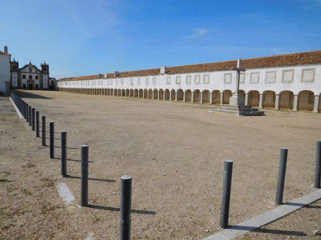 期待通りの雰囲気の場所で、観光客もここにいた１時間半の間に、数人見ただけでした。