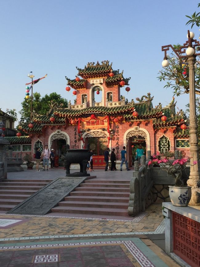 中国人もここでこんなお寺を作った。<br />ここは異国人たちを温かく迎えいれる懐をもったあたたかい街なのかもしれない。