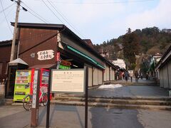 会津若松の周遊バスに乗って飯盛山へ。