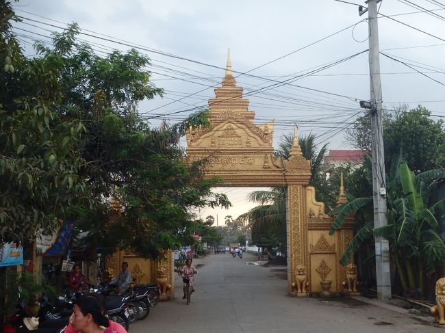 寺院の入り口っぽい門