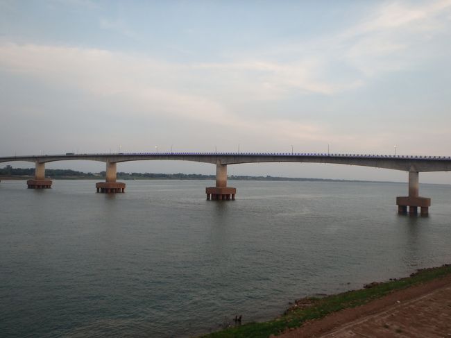 このキズナ橋は