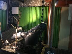 今度は夕ご飯！くじら料理のお店です。