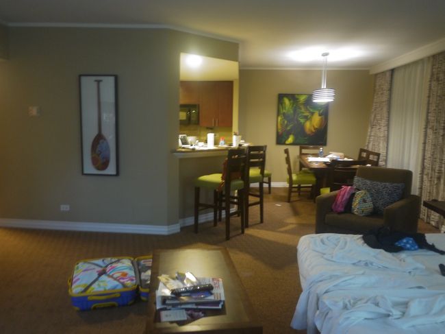 ご飯も炊いて、おにぎりにして持って行きます<br /><br /><br />ギリギリまで寝ていた子供達の朝ご飯用です<br /><br />結局　ホノルル空港でセキュリティを抜けてから、食べてました