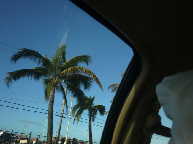 帰国日の空がまた青いこと！<br /><br /><br />また来るからねー(*´ω｀*)絶対！