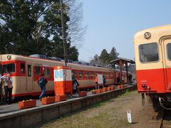 上総中野着10:38．
少し遅れたため、反対側のいすみ鉄道に急いで乗車。