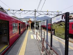 寺前駅に到着。
ここまでは電化区間でしたが、ここから先は非電化区間。
乗り換えの必要があります。
乗り換え時間は30分ほど。
こういう乗り換え時間がうれしい。