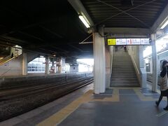 8時32分。仙台から1時間25分で終点の山形駅へ到着。
さて、どこへ行きましょうか…