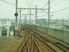 2017.03.18　岡山ゆきマリンライナー車内
相変わらず座れない。宇野線に入ると単線区間が輻輳する日本屈指の過密ダイヤ区間に入り、それはそれで面白い。