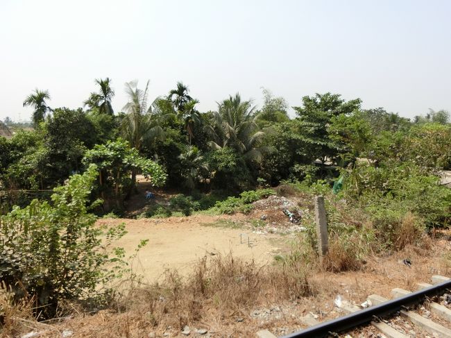 今後、しばらく車窓からの風景をお楽しみください。