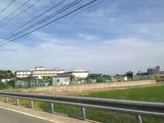 帰り道、昨夜泊った『美松』が見えました。