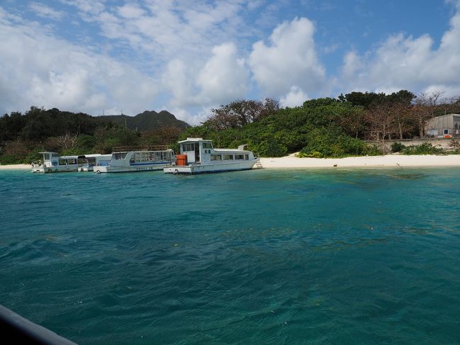 　さあ、川平湾内周回です。<br /><br />　空が晴れて、海の色はコーラルブルー！！！<br /><br />　これですよ！　　　ザ・南国！！！<br /><br />　爽快感は最高潮です！！！