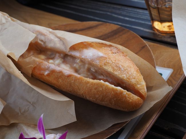 　妻はグアバとチーズのサンドイッチ、これもまたバカ旨なのです。<br /><br />　交通量も少なく、周りは緑に囲まれて、空気も美味しい！<br /><br />