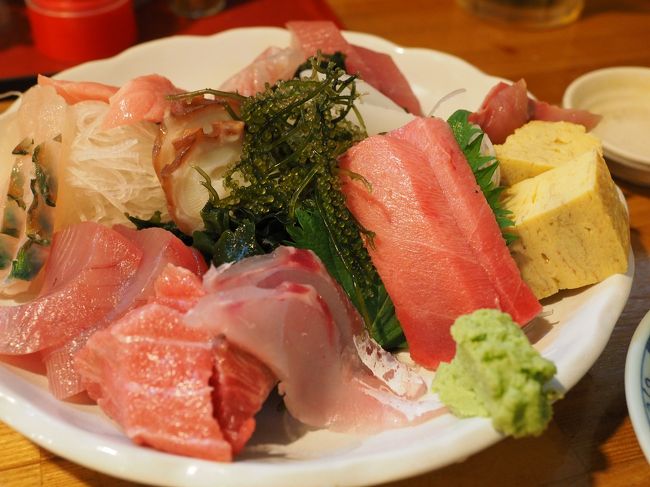 　刺身盛り２人前、一切れ一切れがぶ厚っ！！！<br /><br />　サラダも頼みましょうかね。