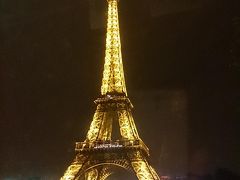 2016年11月13日

車の中から撮影。。。

ちょうどエッフェル塔の前で信号にひっかかったので（笑）